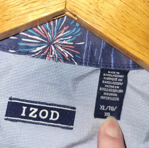 IZOD Short Sleeve Button Up‎ Shirt Blue Pink Sailboats Fireworks Size X Large - Picture 6 of 6